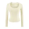 Top tipo camiseta puramente seductor, escote bajo, realza el busto, manga larga, dobladillo, nuevo para otoño, corte ajustado, longitud corta, camiseta básica sexy