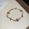 Pulsera Hebilla Parche Flor Zirconia Chapada en Oro 18K Pulsera de Lujo Ligero con Sensación de Alta Gama Pulsera Estilo Corte Retro