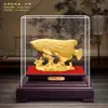 Estatueta de Peixe-Dragão Dourado em Veludo, Símbolo de Sucesso Imediato, Adequada para Aberturas de Lojas, Seguradoras, Lojas 4S, Presentes de Eventos e Decorações Residenciais