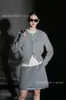 Cárdigan de Lujo Ligero Francés Suave Mohair Suave Tejido tipo cera Cárdigan Chaqueta de Lana Conjunto para Mujer Suéter Otoño e Invierno