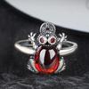 Anillo de Sapo Rana de Calcedonia Color Granate Esmeralda Nuevo Estilo Literario Étnico Retro para Mujer