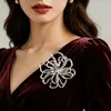 Broche de Flor Oca Luxo Leve Toque de Alto Padrão Acessórios Diários e para Banquetes Femininos Broche Multifuncional da Moda Atacado