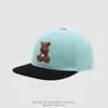 Boné de Baseball Infantil Estilo Coreano para Primavera, com Aba Reta e Design Color-Blocking, Chapéu com Proteção Solar para Meninos e Meninas, Boné de Baseball com Urso Cartoon 3D