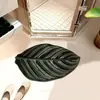 Alfombra absorbente antideslizante para baño del hogar, alfombra absorbente con drenaje de agua para encimera de cocina, alfombrilla de suelo simple de tierra de diatomeas con forma de hoja