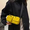 Nova Bolsa Feminina de Verão 2026, Leve, Fashion e Versátil, de Nicho, Bolsa de Ombro Transversal para Uso Externo, Bolsa Impermeável de Nylon
