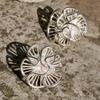 Aretes de Flores Caladas con Corte en Capas para Mujer Diseño Nicho Exquisitos Lujo Accesible Aretes Estéreo Aretes Estilo Ins Tendencia