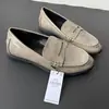 2026 Novos Mocassins Retrô Fashion Versátil Nicho Preguiçoso Tamanho Grande Sapatos Femininos Individuais Comércio Exterior Atacado