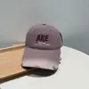 Gorra de Béisbol Retro Americana Bordada con Letras Desgastadas, Ala Ancha, Corona Suave, Visera Degradada y Gorra Tipo Pato que Hace que la Cara se Vea Más Pequeña