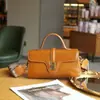 Bolsa Transversal Feminina Camada Superior Couro de Vaca Curtido Vegetal Ombro Único Alça Larga Fita Bolsa para Deslocamento Textura Retrô de Alta Qualidade Bolsa Feminina
