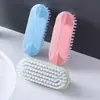 Nuevo cepillo para zapatos de cerdas plásticas con mango, multifuncional para lavar ropa y zapatos, cepillo de limpieza para el hogar, cepillo para lavandería