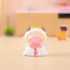 Meme LAM: As Aventuras Curiosas de Meimei - Tema Aventura Caixa Surpresa Figura de Ovelha Artesanato Decorativo para Atmosfera do Quarto