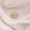 Broche de Laço Coração Simples para Mulheres, Corsage de Luxo, Alfinete Anti-Exposição para Gola Feminina, Alfinete de Cardigã, Acessório de Roupa