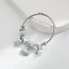 Pulsera de Acero Inoxidable Plateada de Moda Serie Pan para Mujer con Colgante de Aleación de Concha de Nácar con Temática Oceánica, Pulsera Ajustable