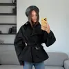 Europa Transfronteiriça Outono/Inverno 2026 Nova Jaqueta Corta-vento Elegante Americana Streetwear para o Dia a Dia com Lapela Grande e Cinto Emagrecedor