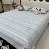 2026 Novo Modelo A-Grade 100% Algodão Capa de Cama Conjunto de Três Peças Capa de Cama Pura Algodão Tatami Acolchoada Espessa Lençol de Cama Floral