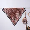 Lenço Quadrado Fino de Luxo Leve Estilo Francês, Xale Elegante e Versátil com Padrão Espinha de Peixe de Seda Sintética, Lenço de Cabeça, Cachecol para Mulheres