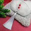 Yixiangfei 10cm borla con borlas y cuentas marcapáginas ropa infantil sombrero colgante manualidades cheongsam adornos para hombros de nube