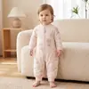 Mameluco para bebé con acolchado de algodón de 40 g, adecuado para bebés, ropa exterior de otoño e invierno, mameluco base de algodón fino Clase A para invierno