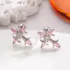 Pendientes de Cruz de Cobre y Circonita de Lujo Ligero Transfronterizos, Clavos de Estilo Minimalista, Pendientes de Corazón Rosa de Personalidad Nicho, Clavos para el Cartílago