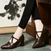 Zapatos planos de verano para mujer 2026 nuevo estilo popular de moda suela blanda cara suave zapatos de cuero versátiles elegantes para mujer, cómodos y no cansan los pies