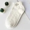 Calcetines náuticos de primavera y verano, calcetines blancos de boca baja, calcetines invisibles, calcetines finos y transpirables, calcetines japoneses para mujer, venta al por mayor