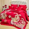 Juego de boda de tela cepillada hipoalergénica en rojo brillante, funda de edredón con bordado pesado de estilo chino exquisito, juego de ropa de cama de cuatro piezas para recién casados