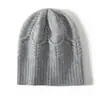 Chapéu de Cashmere com Dobras 2026 Outono/Inverno Novo Feminino de Alta Qualidade Cor Sólida Quente para Exterior Moda Casual Chapéu de Tricô