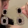 Aretes de Aguja Plateada con Borlas de Gota de Agua Incrustadas de Diamantes, Estilo Palacio, Nicho, Aretes Versátiles, Lujo Ligero, Venta al por Mayor de Aretes de Gama Alta