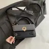 Bolso de Mano Pequeño de Alta Gama para Mujer 2026 Nuevo de Moda Versátil para el Trabajo Bolso de Hombro Lujo Ligero Elegante Bolso Cruzado