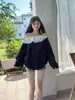Sudadera Azul Marino de Hombros Descubiertos Estilo Coreano de Moda para Mujer, Nuevo Top de Manga Larga con Ribete de Encaje Nicho Otoño 2025