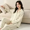 Capa de Aire Ropa de Casa para Mujer Solapa de Encaje Raya Vertical Floral Manga Larga Pantalón Largo 2026 Otoño/Invierno Nuevo Pijama Dulce