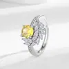 Anillo de diamantes amarillos para niña, estilo frío, abierto, con personalidad de circonita, para celebrar en línea, de moda coreana.