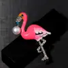 Broche de esmalte de alta calidad con flamenco y perla de agua dulce, temperamento simple, estilo cloisonné, broche de dibujos animados, venta al por mayor