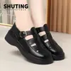 Nuevas Sandalias Romanas de Verano 2026 para Mujer, Punta Cerrada, Suela Gruesa Hueca, Zapatos Tejidos de Jaula de Cerdo, Versátiles con Faldas