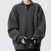 Suéter Tendência Marca Lazy Chic de Alta Qualidade com Gola Polo para Homens, Tricô Liso para Primavera e Outono, Versátil Top Estilo Americano para Casais