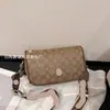 2026 Nova Bolsa Transversal de Ombro Único com Estampa de Carta de Comércio Exterior e Alça Larga, Bolsa Feminina de Axila, Bolsa Clássica Estampada de Mahjong para Atacado