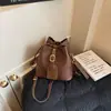 2026 Estilo Transfronteiriço Cor Blocada Retrô Bolsa Saco com Cordão Feminina Nova Alta Qualidade Nicho Versátil Bolsa de Ombro Único Transversal