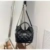 26 Bolsos de Hombro Versátiles de Moda Primavera, Bolsos Cruzados para Mujer, Bolsos Cubo con Patrón de Diamantes, Bolsos Pequeños Estilo Chanel, Estilo para Viajar al Trabajo