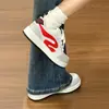 Tênis Feminino Patchwork Branco e Vermelho Tendência Ins Super Legal Casual High Street Sola Grossa Antiderrapante Aumenta Altura
