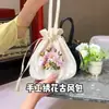 Bolsa de mão bordada feita à mão, bolsa tote pequena, bolsa de mão para mãe, estilo étnico vintage, adequada para mulheres de meia-idade e idosas, para carregar troco e um celular enquanto faz compras