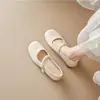 Sapatos Mary Jane brancos para saias 2026 novo estilo sapatilhas de sola macia sapatos de corte baixo super bonitos franceses sapatos femininos de salto grosso