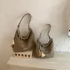 Bolso de hombro retro casual de gran capacidad para mujer, nuevo de verano 2026, simple y elegante
