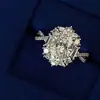 Nuevo Diseño de Lujo Anillo de Diamante Imitación Moissanita Oval Huevo de Paloma Quilate Grupo de Oro Blanco Anillo con Incrustaciones de Circonita para Mujer