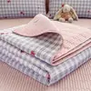 Cubrecama de algodón lavado, pieza única, Clase A, apto para bebés y madres, universal para todas las estaciones, juego de tres piezas acolchado grueso antideslizante para tatami, cama individual 3