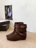 Botas de Cano Curto Retrô Femininas Versáteis Western Salto Escondido 2026 Botas Empilhadas Amassadas Botas Femininas Novas Cano Curto Bico Quadrado Fivela