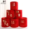 Conjunto de Dois Baldes Abraço de Tecido Veludo com Estampagem Dourada, Baldes de Bênção Festiva Wintergreen e Silver Willow, Baldes Redondos Vermelhos para Arranjo de Flores para o Festival da Primavera