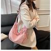 2025 Novo Corduroy Estilo Japonês Casual Artístico Ombro Crossbody Bolsa Feminina Veludo Fresco Grande Capacidade Estilo de Deslocamento