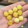 Hojas de Cera de Abeja de Segunda Generación Hebilla de Seguridad Mariposa Material de Resina Calabaza Accesorios de Cuentas Sueltas para Manualidades Accesorios de Joyería Venta al por Mayor