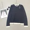 Camiseta Básica de Lã Ultra Fina 16 Gauge Yangzi Yarn de Alta Qualidade em Shenzhen com Design de Cor Contrastante na Gola e na Barra, Top Confortável