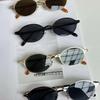 Gafas de Sol Estilo Hong Kong 2025 Nuevo Marco Dorado para Mujer, Moda de Alta Gama, Estilo Old Money, Gafas de Sol Retro Ovaladas de Marco Pequeño